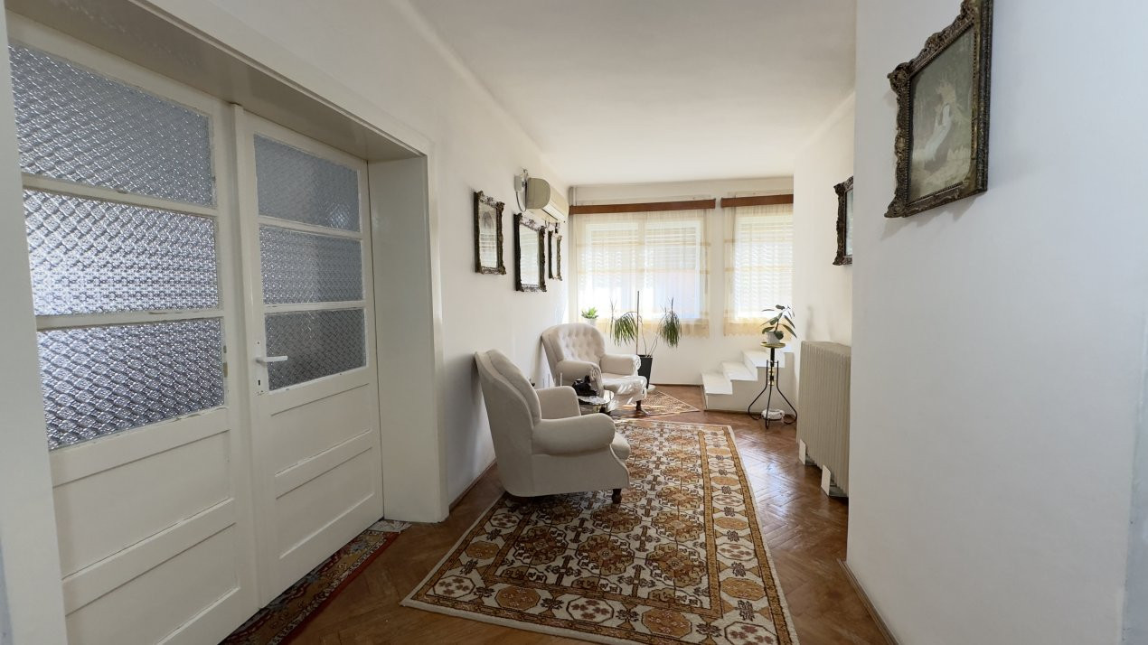 Casă Centrală P+1+M, 7 camere Str. Dr. Ștefan Vonhaz - Carei - Comision 0% 