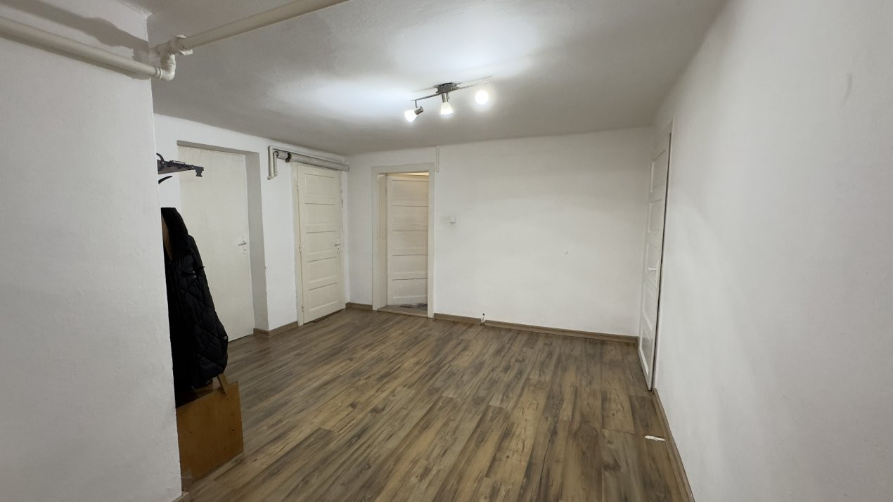 Casă Centrală P+1+M, 7 camere Str. Dr. Ștefan Vonhaz - Carei - Comision 0% 