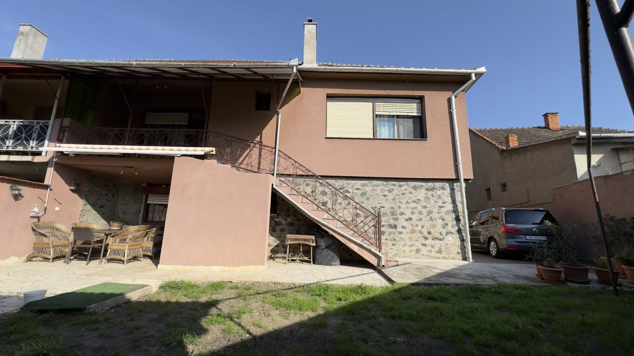 Casă Centrală P+1+M, 7 camere Str. Dr. Ștefan Vonhaz - Carei - Comision 0% 