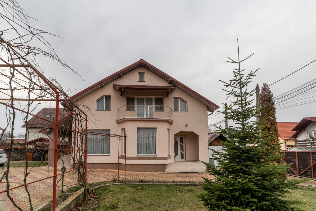 Casă cu teren generos + garaj,  Cartier Găvana - Comision 0