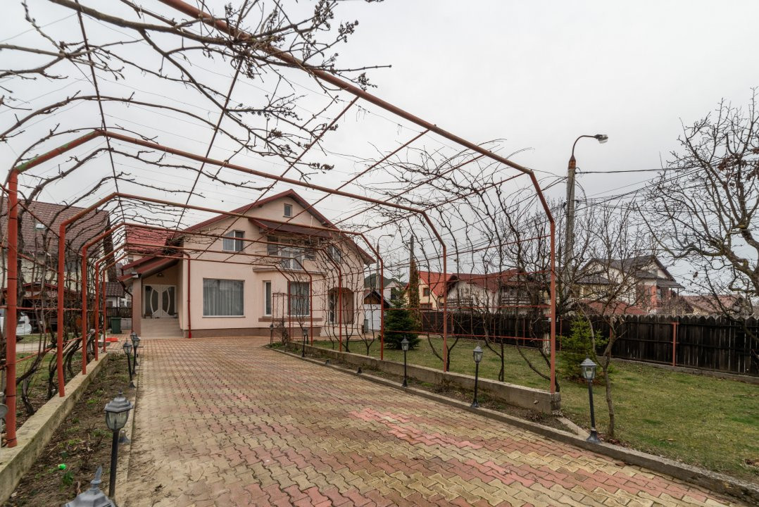 Casă cu teren generos + garaj,  Cartier Găvana - Comision 0