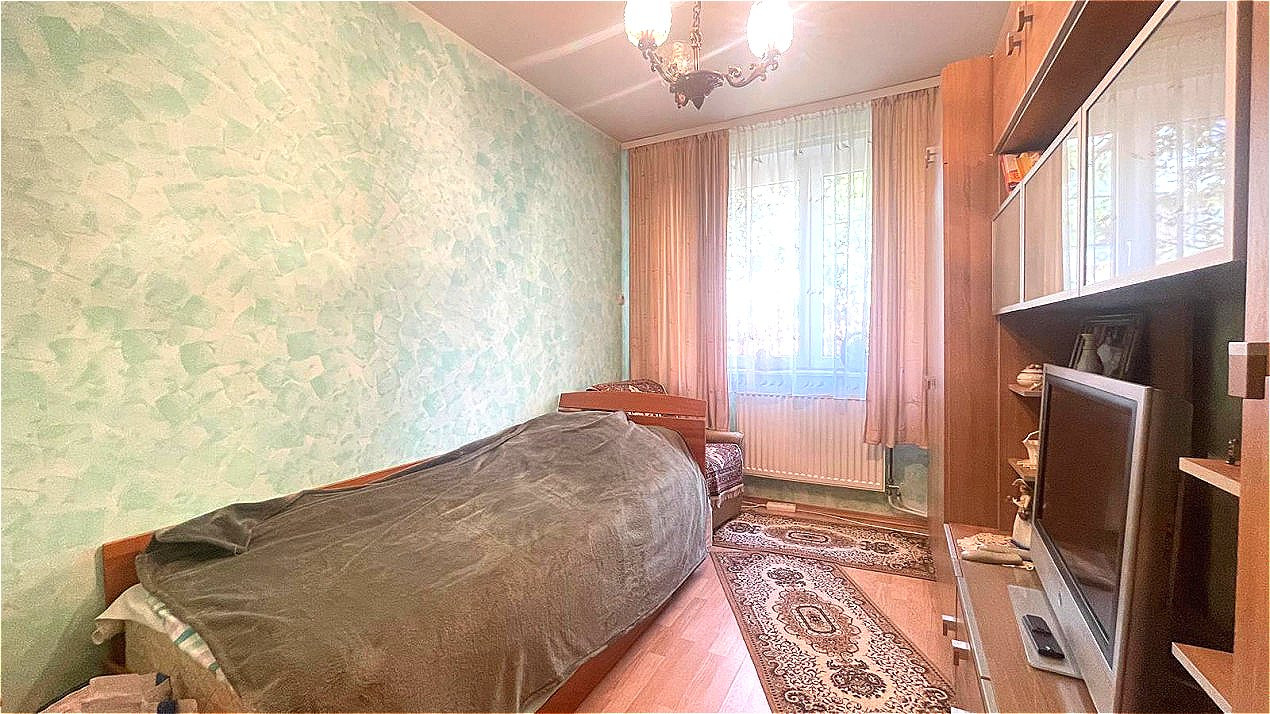 Casa de vânzare în Micro 17