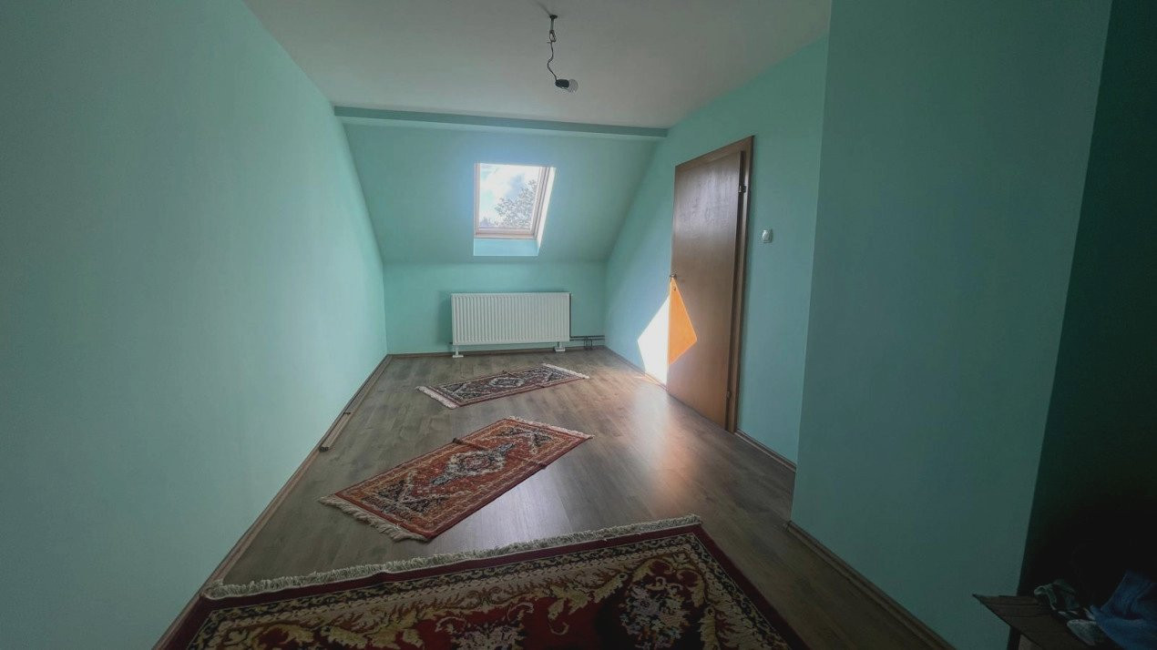 Casa de vânzare în Micro 17