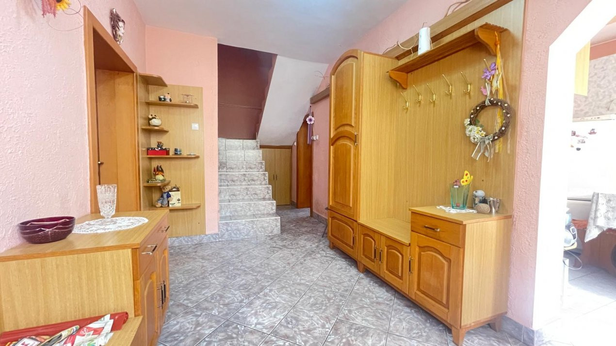 Casa de vânzare în Micro 17