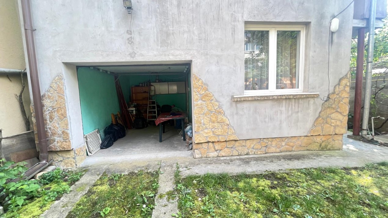Casa de vânzare în Micro 17