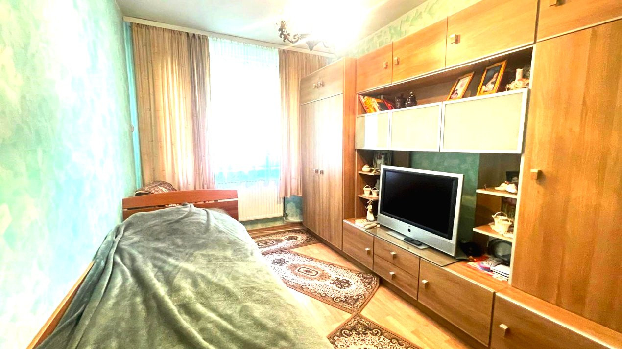 Casa de vânzare în Micro 17