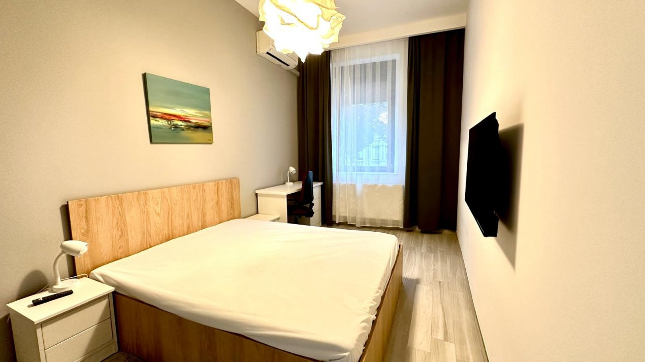De Închiriat Apartament  Semicentral