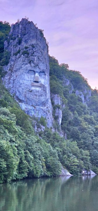 Casa de vacanta sau rezidentiala-cu iesire la Dunare