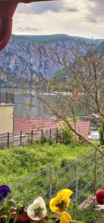 Casa de vacanta sau rezidentiala-cu iesire la Dunare
