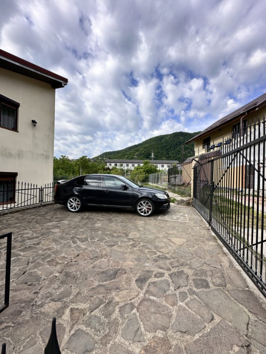 Casa de vacanta sau rezidentiala-cu iesire la Dunare