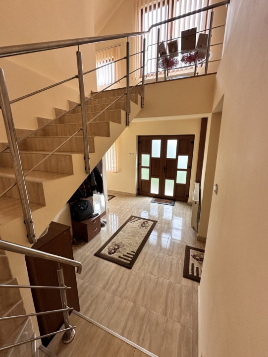 Casa de vacanta sau rezidentiala-cu iesire la Dunare