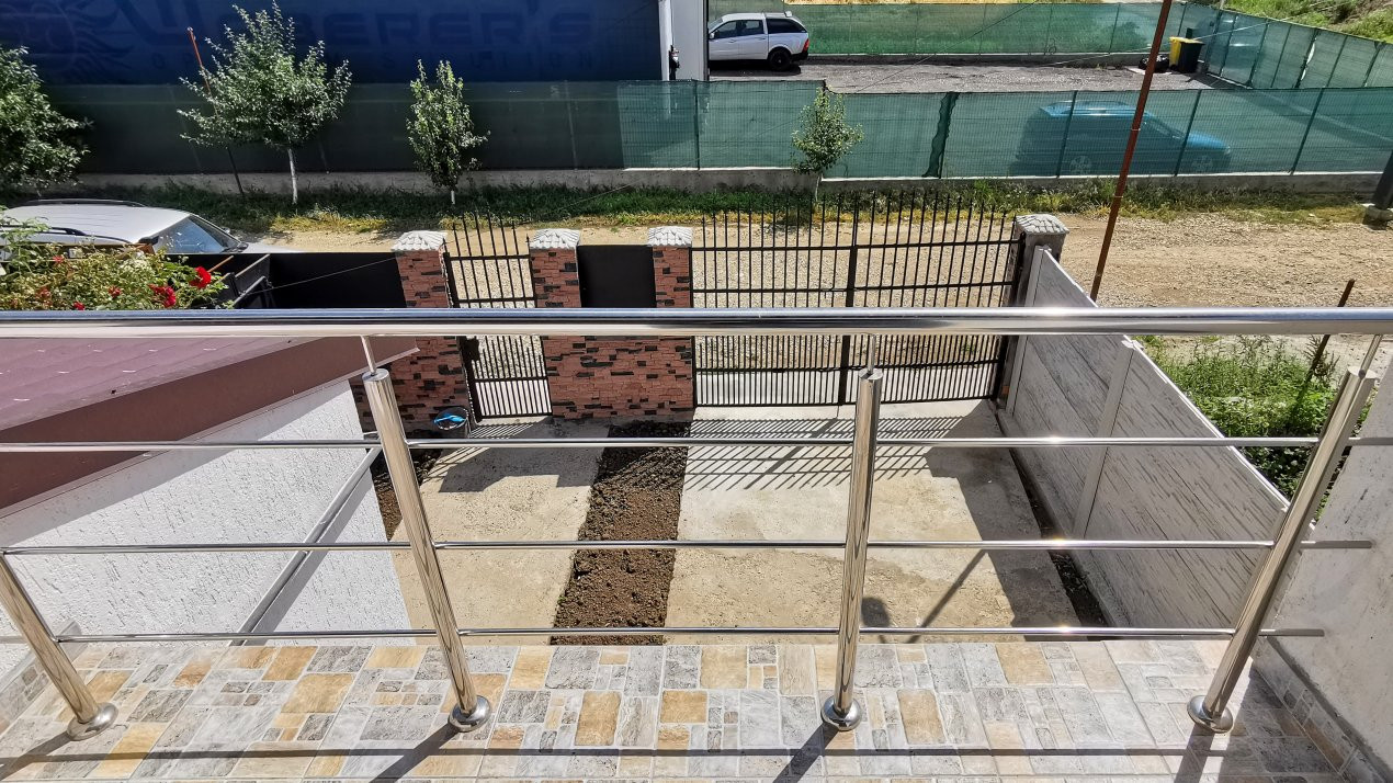 Vila P+1+M, strada privata, in Balotesti