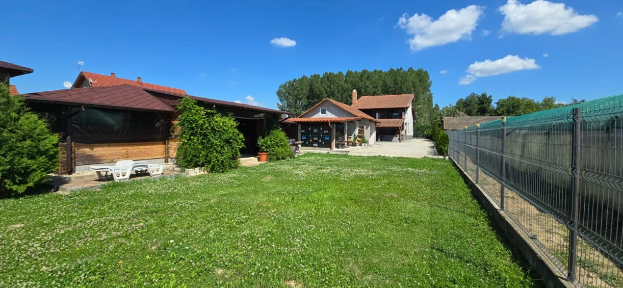 Casaă modernă 4 camere , COMISION 0%