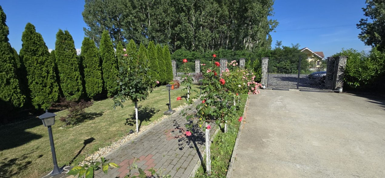 Casaă modernă 4 camere , COMISION 0%