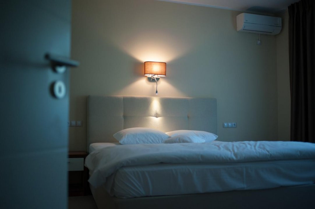 Pensiune moderna și funcțională vânzare în Craiova  1.200mp utili 