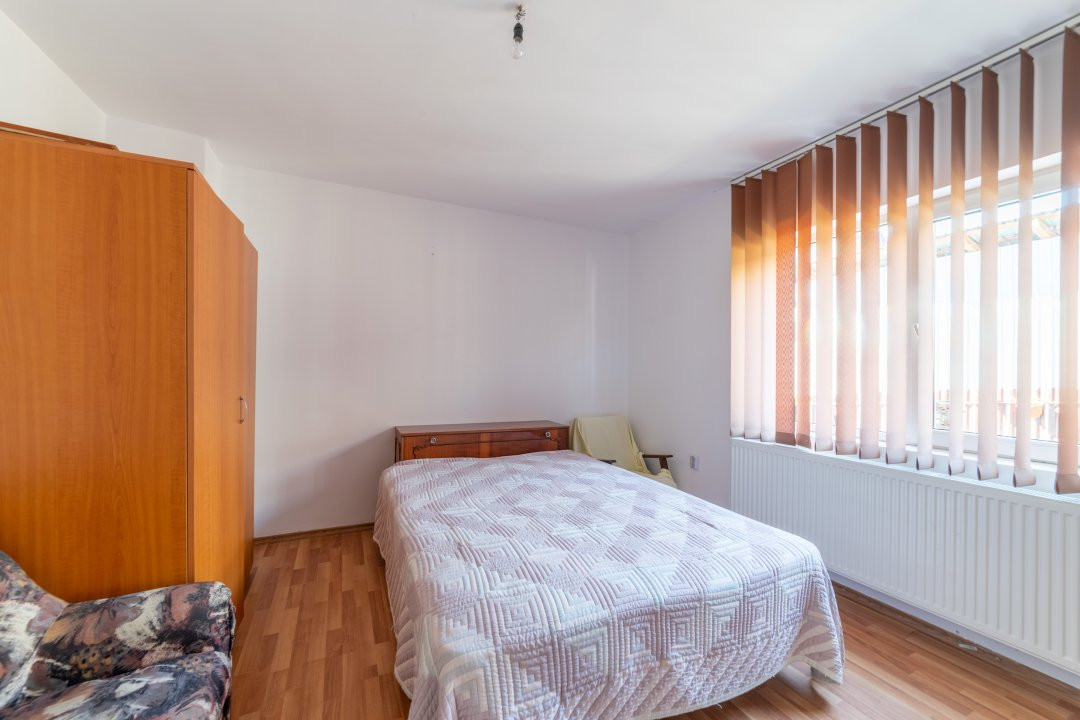 Casa spatioasa 318 mp utili+Spatiu Comercial zona Stefanesti Arges!
