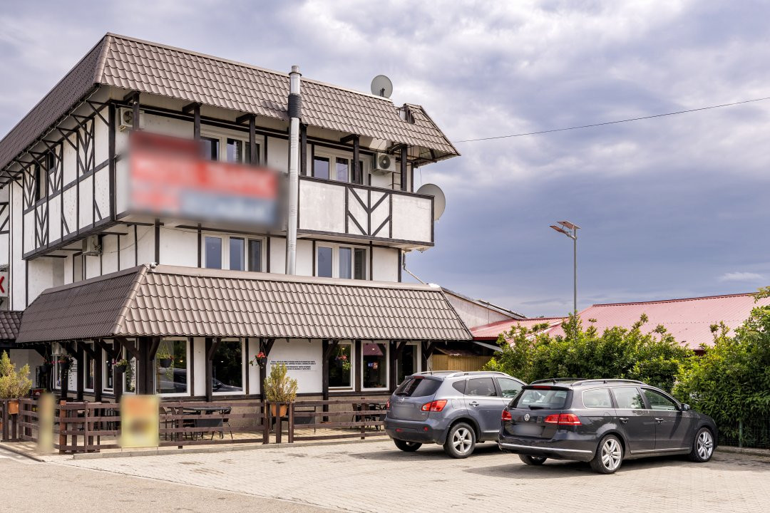 Afacere complexa: motel, camping, piscina, lacuri pentru pescuit, terase-parcare