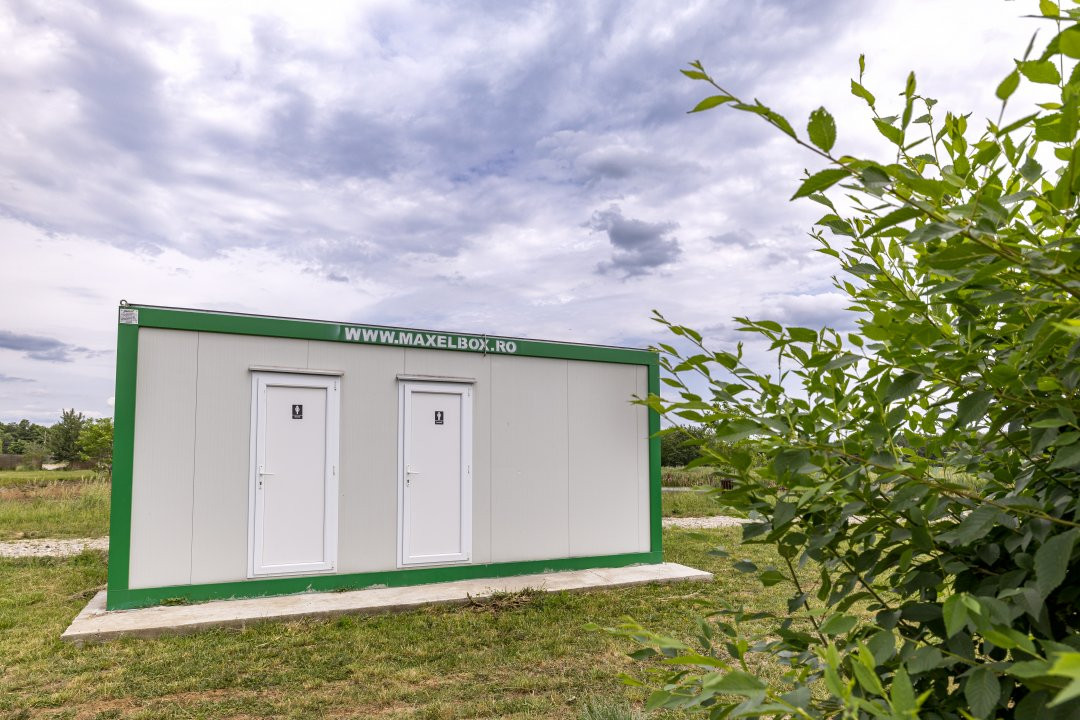 Afacere complexa: motel, camping, piscina, lacuri pentru pescuit, terase-parcare
