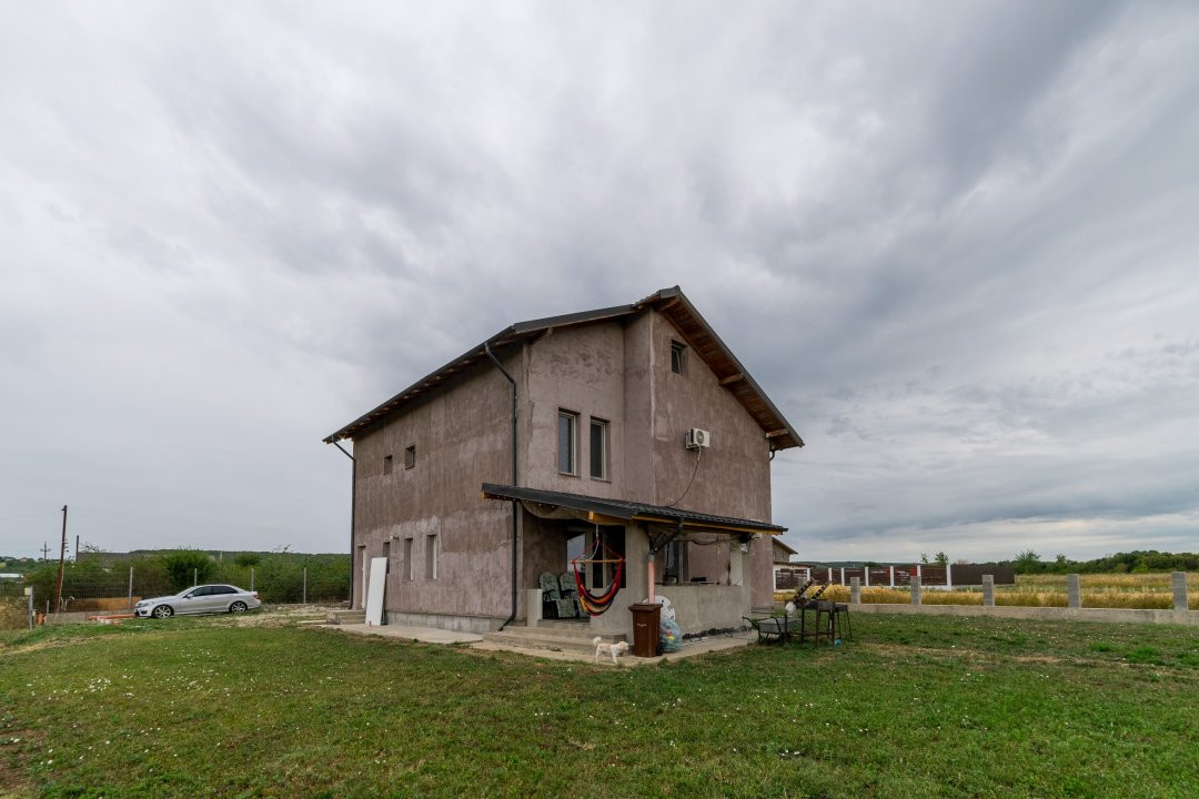 0% Comision Casa Mosoaia-1074 mp teren-10 min de Pitești!
