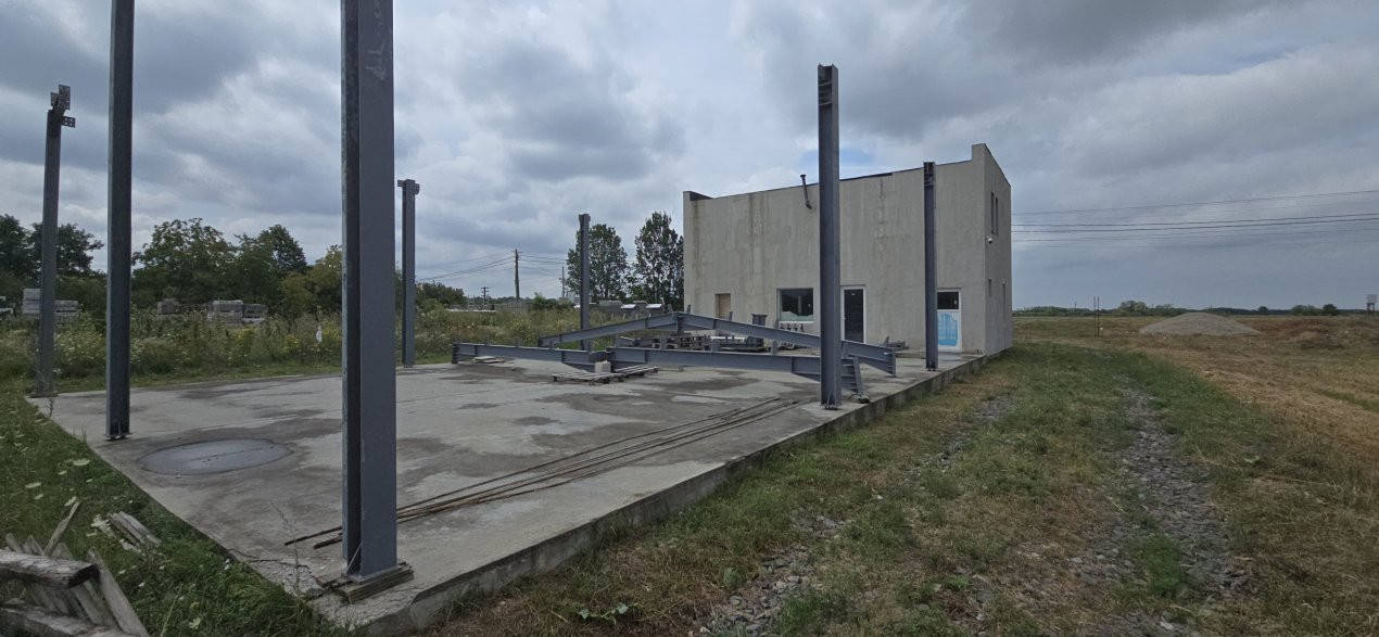 De vânzare  Hala industrială în construcție, ideală pentru service auto!