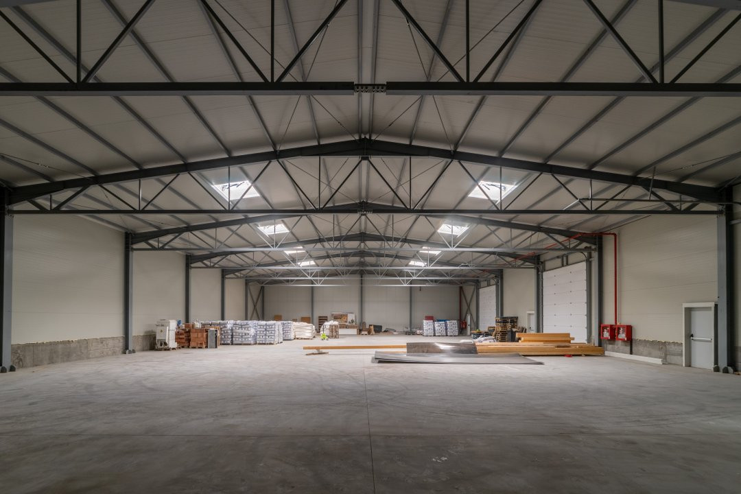 0% Comision-Inchiriere  2 hale noi zona Bascov la DN 7C