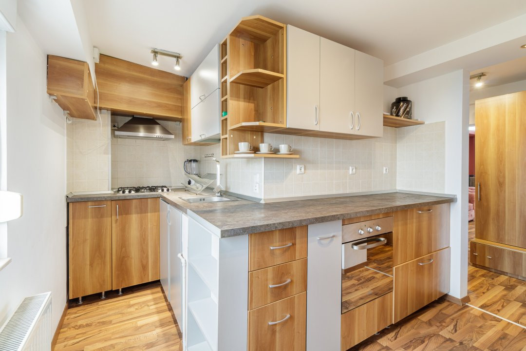 Apartament 3 camere decomandat - Barbu Vacarescu 