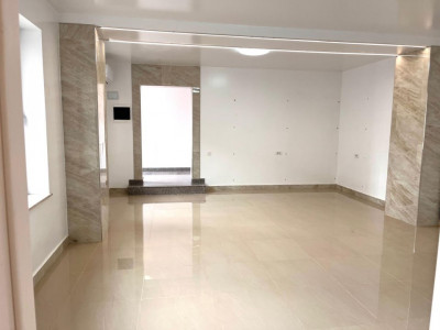 Afacerea ta merita locatia perfecta–spatiu stradal, modern in Bucovat