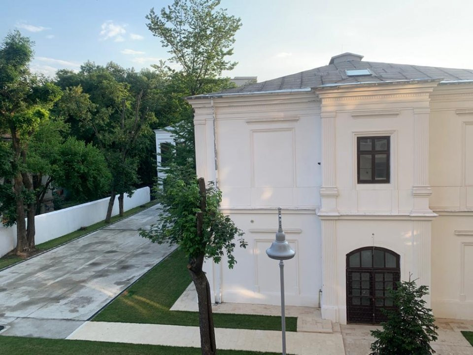 Apartament de 2 camere in Piata Romana