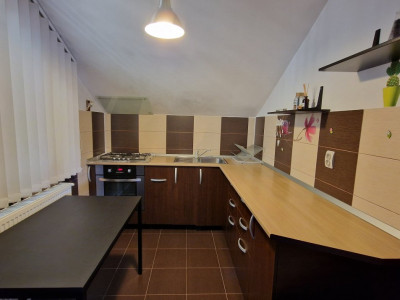 Apartament utilat, 3 camere, 2 locuri de parcare Popesti-Leordeni