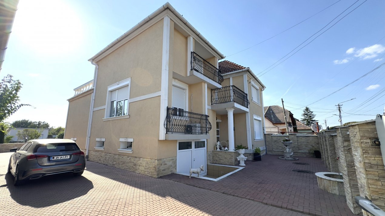 Casă 5 camere P+1 Teren 1010 mp Str. Agoșton - Carei - Comision 0% 
