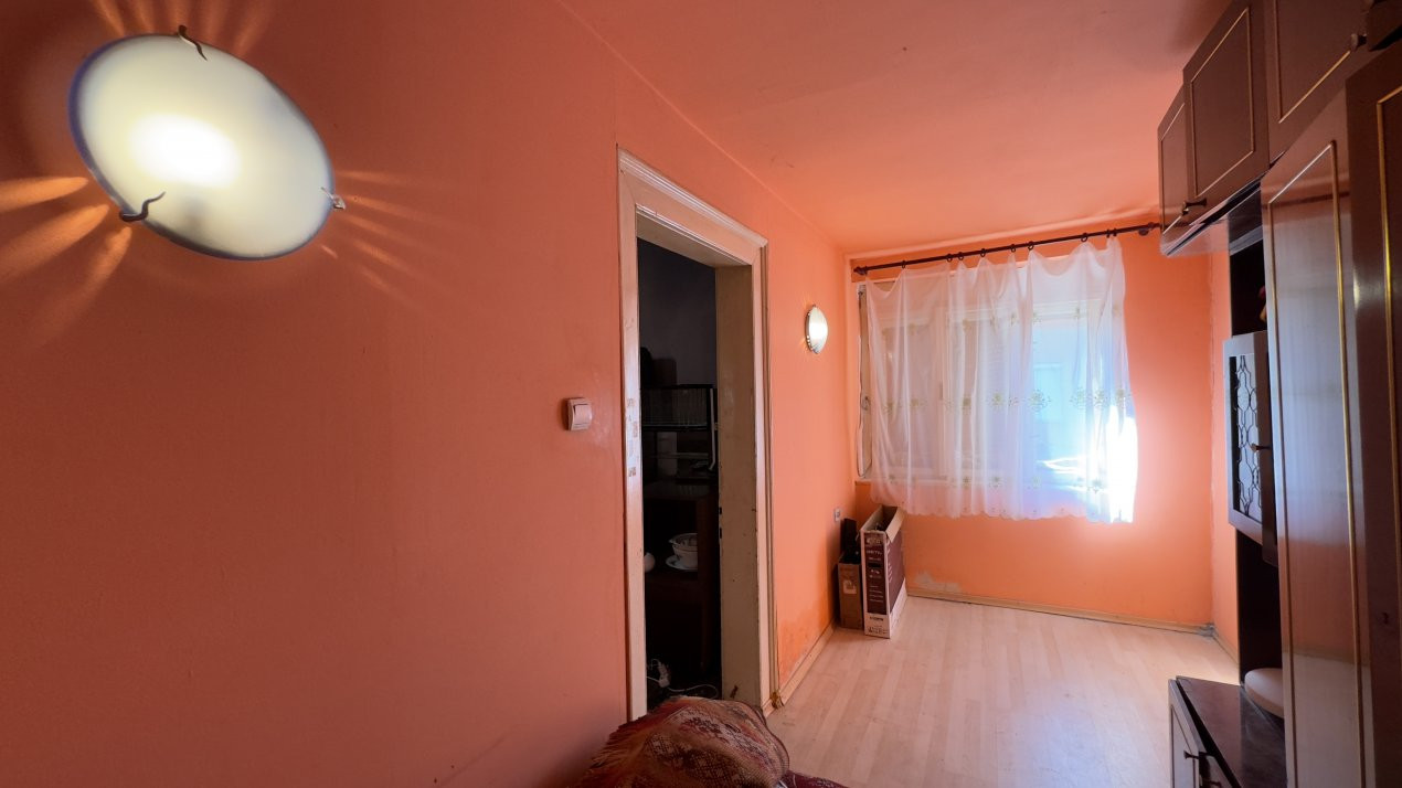 De vânzare Casă 4 camere cu Teren 615 mp - Str. Mărășești Nr.62 – Carei