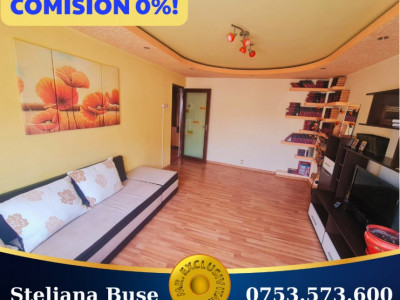 Vând apartament 3 camere, central
