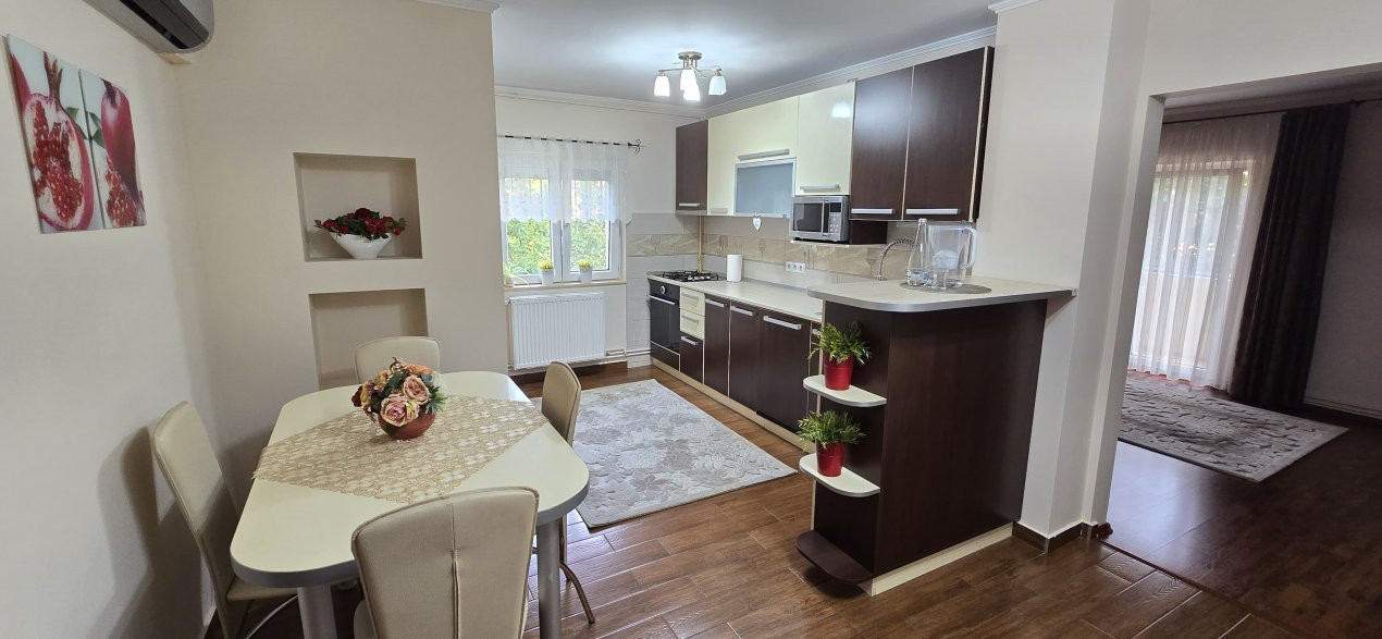 De Închiriat Apartament 3 cam M 17