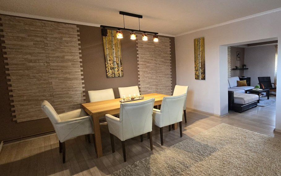 De Închiriat Casă 6 Camere
