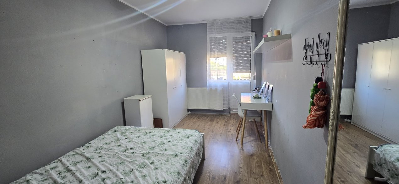 De Închiriat Casă 6 Camere