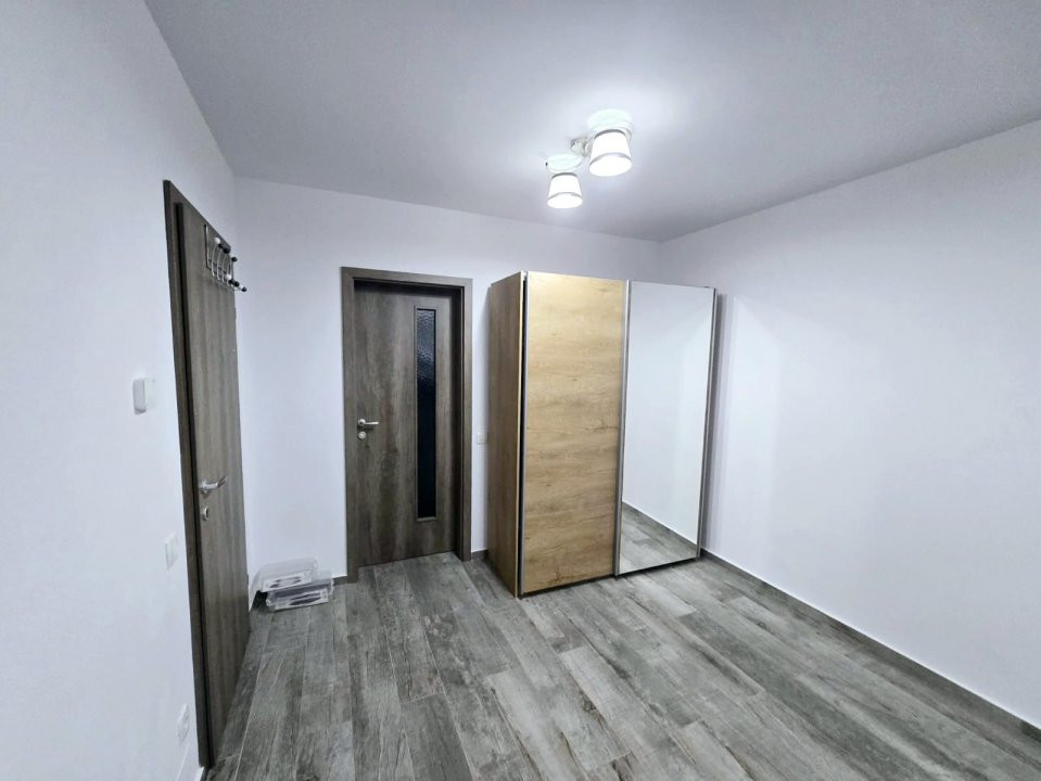 Camera dubla de inchiriat-in duplex