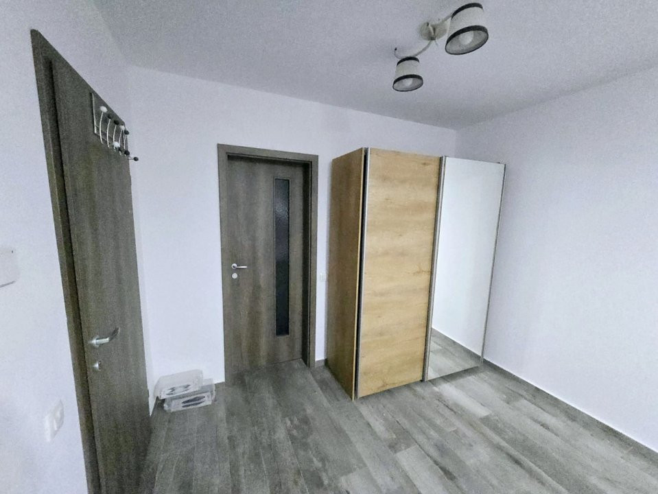 Camera dubla de inchiriat-in duplex
