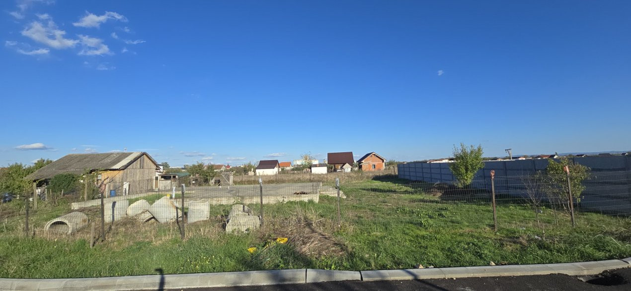 De Vânzare Teren 7.5 Ari Grădinarilor