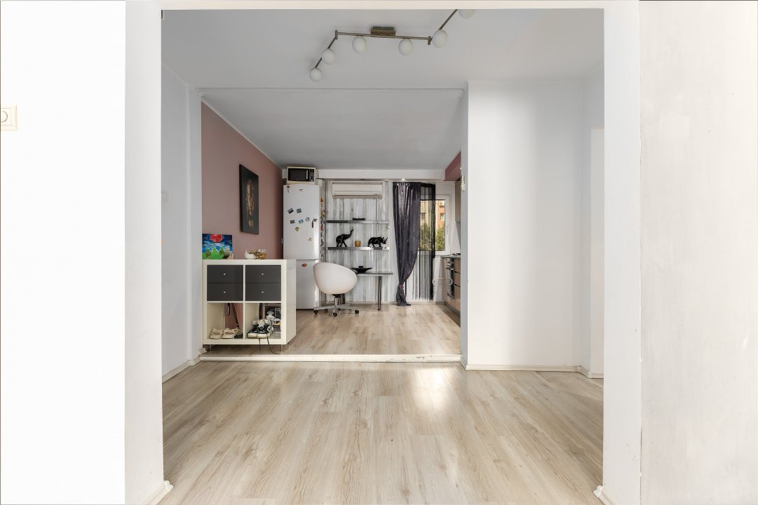 Apartament 4 camere 13 septembrie 