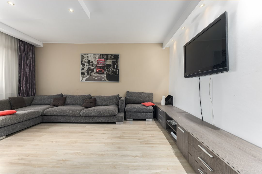 Apartament 4 camere 13 septembrie 