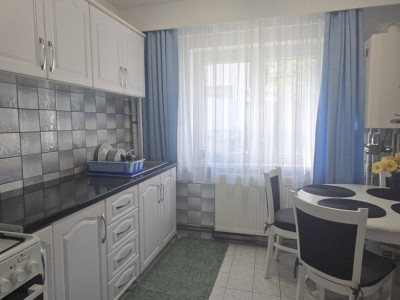 De vânzare Apartament 4 camere M16