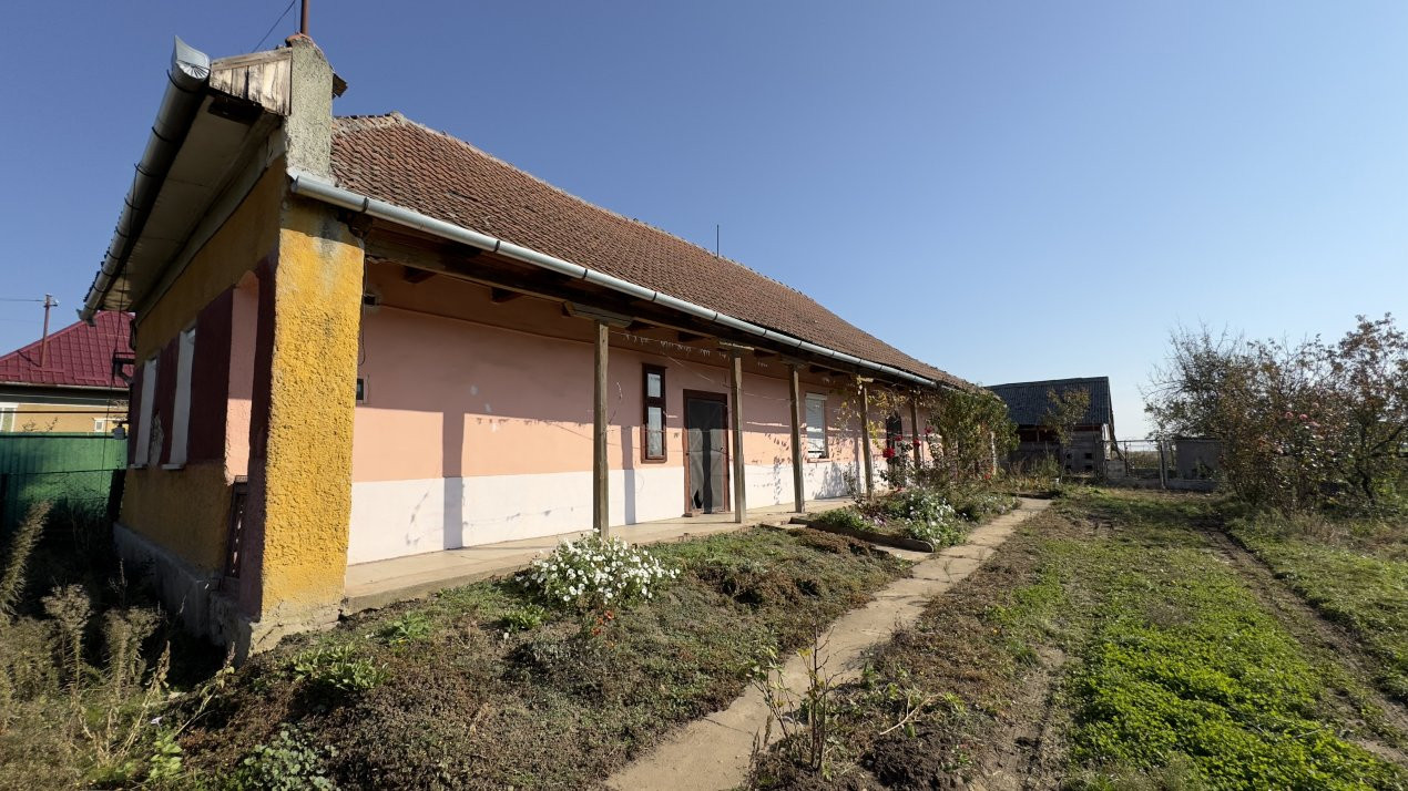 Casă 3 camere, Teren 3466 mp Petrești SM - Comision 0% cumpărător