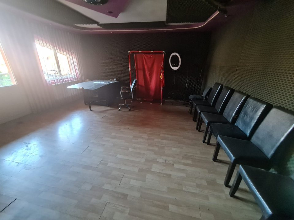 Vilă cu studio muzical și 7 camere – Calea Severinului, Târgu Jiu
