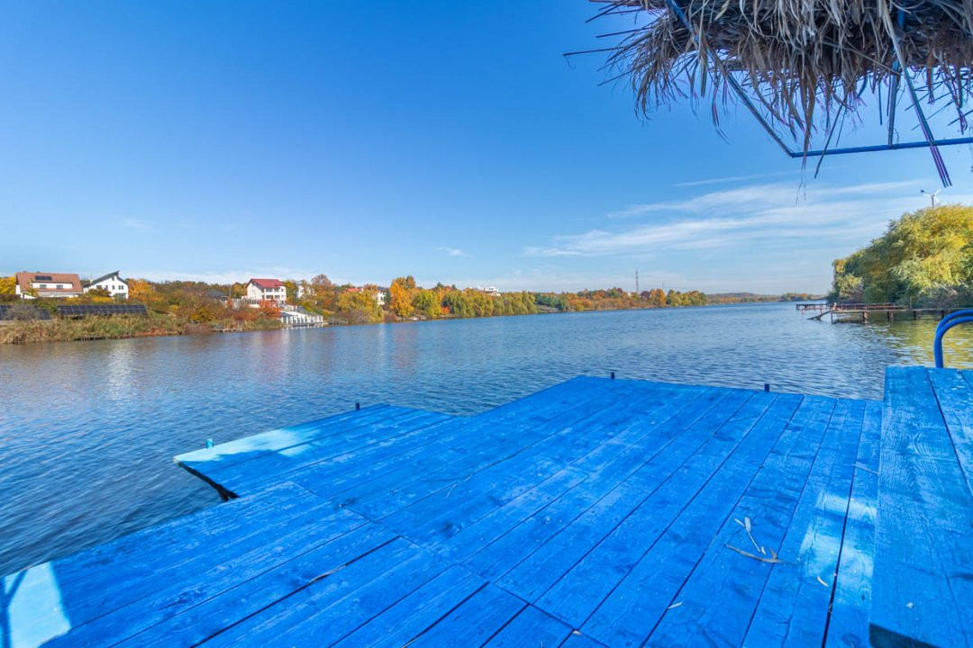Casa din Natura Balotesti-6300 mp teren-Acces privat la lac si ponton propriu