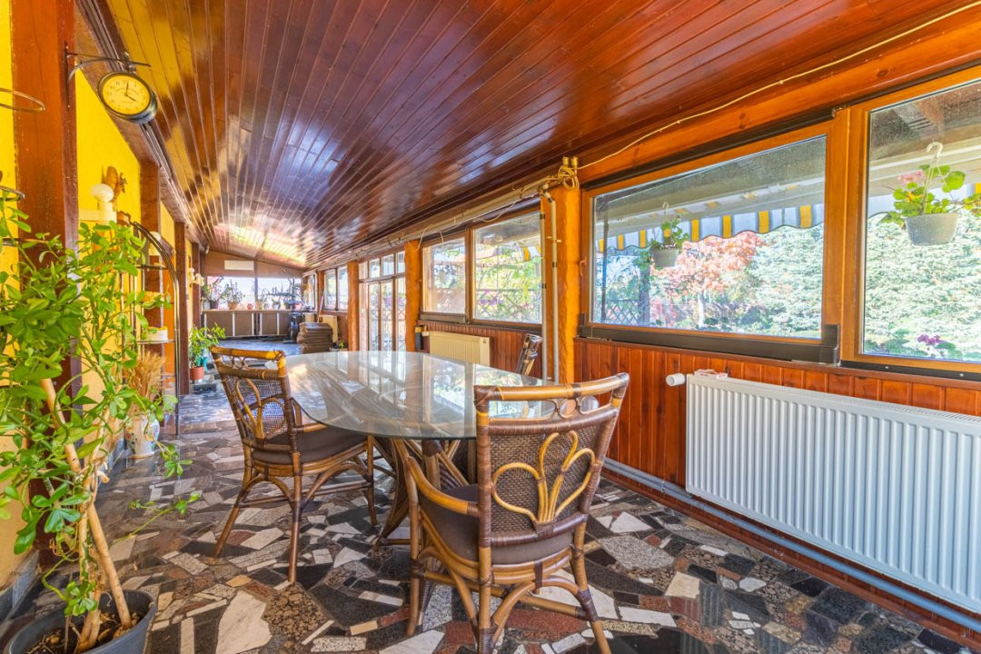 Casa din Natura Balotesti-6300 mp teren-Acces privat la lac si ponton propriu