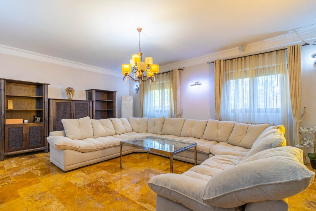 Casa din Natura Balotesti-6300 mp teren-Acces privat la lac si ponton propriu