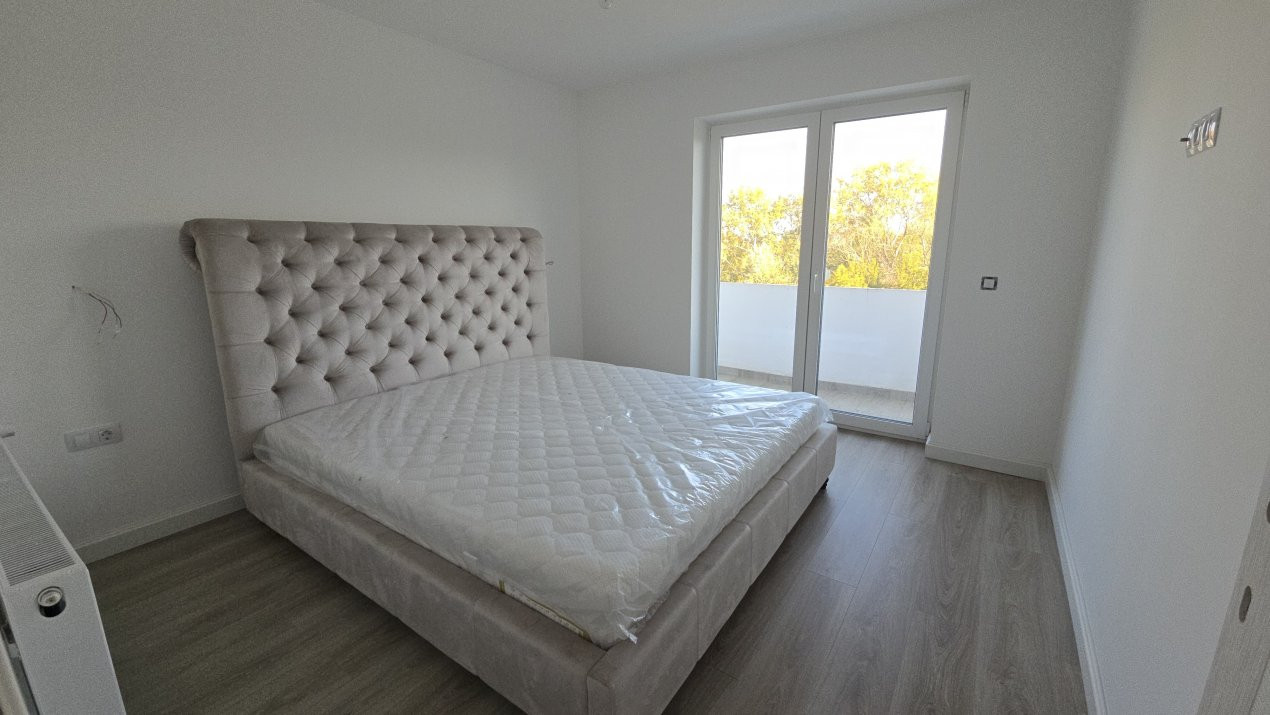 De Vânzare apartament 5 Camere M16