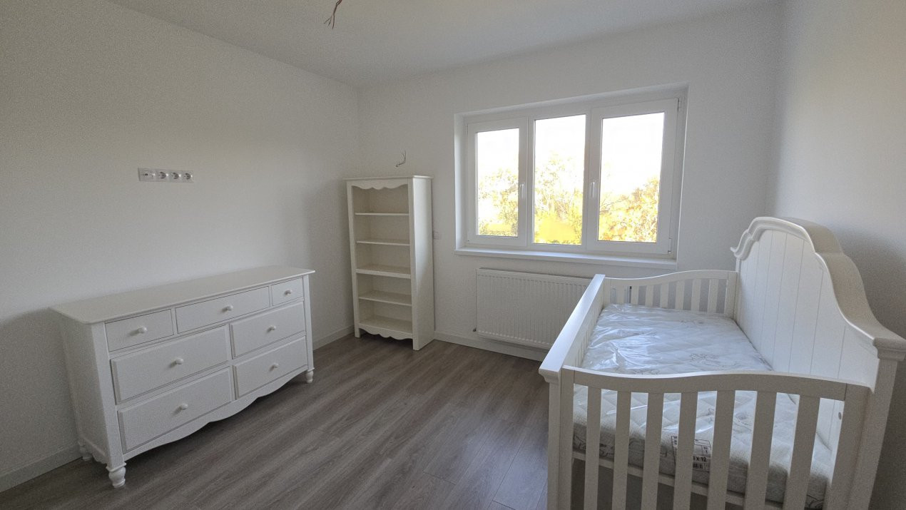 De Vânzare apartament 5 Camere M16