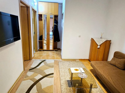 Apartament 2 camere-zona centrala,etaj intermediar.