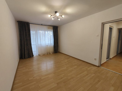 Apartament spațios cu acces excelent – aproape de metrou, școli și centre comerc